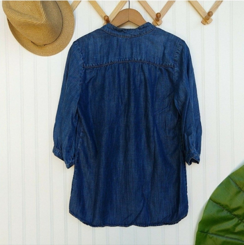 Elevenses Anthropologie Chambray Popover Top Size XS Tencel V Neck 3/4 Sleeves - Picture 2 of 5